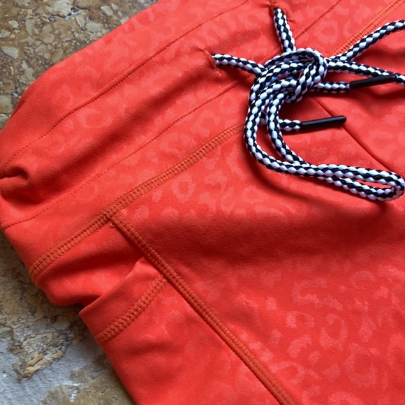 Scrumchie bottom fitness shorts small - Picture 3 of 11